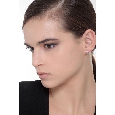 Boucles d'oreilles puces  0.50 ct en or blanc 750