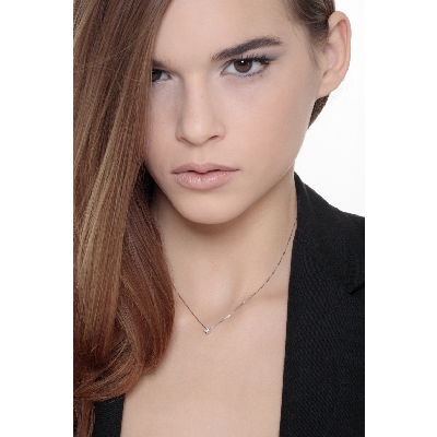 Collier pendentif en or blanc avec diamant 0.10 ct