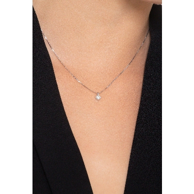 Collier pendentif solitaire en or blanc 18k et diamant 0.20 ct