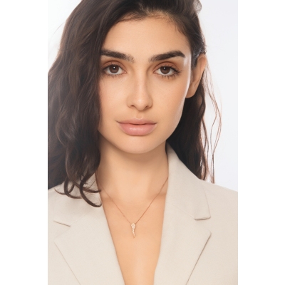 Collier en or rose 18 ct avec pendentif serti de diamants