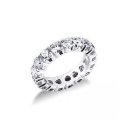 Bague éternité  en or blanc 18k sertie de diamants