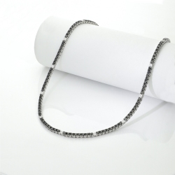Collier tennis en diamants noirs et blancs or 750