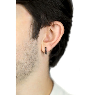 Mono boucle d’oreille rectangulaire en or blanc 18ct diamants noirs