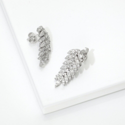 Boucles d'Oreilles Design Pendantes Diamants Or Blanc