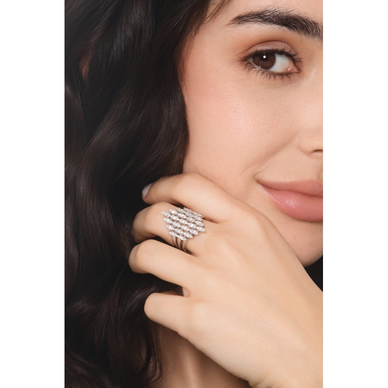 Bague design femme or blanc diamant Bague design femme or blanc diamant