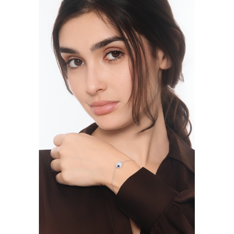 Bracelet avec pendentif ovale en diamants et saphir bleu