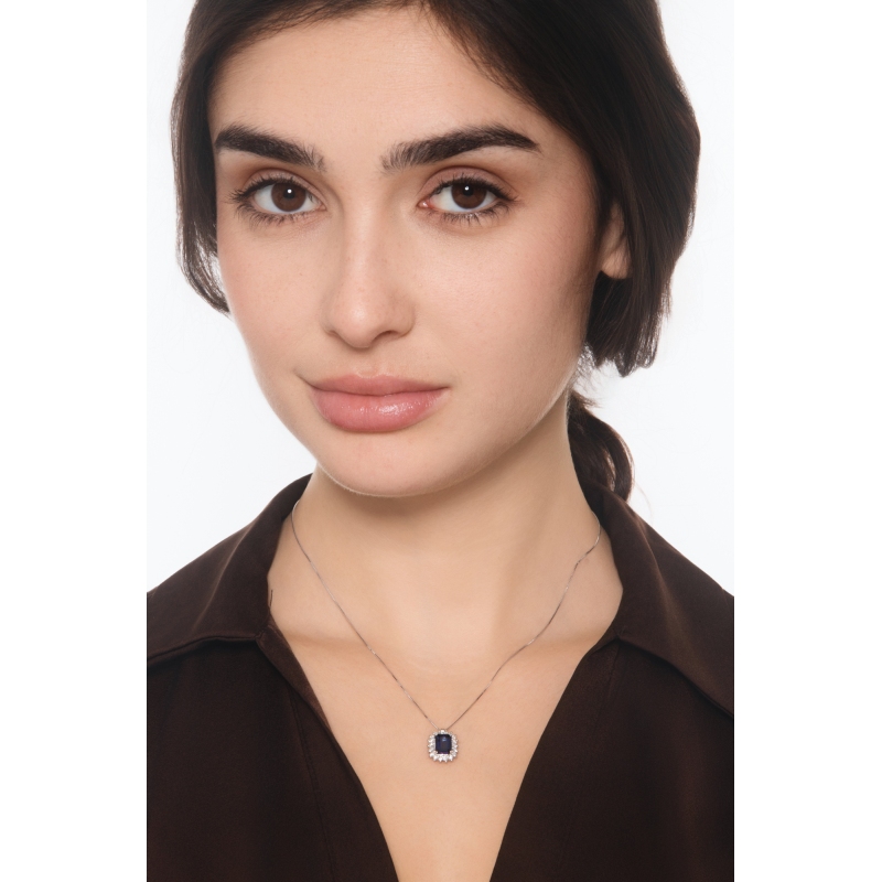 Chaîne en or blanc 18k avec pendentif saphir bleu et diamants