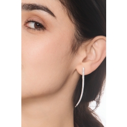 Boucles d’oreilles en or blanc 18k avec rangée de diamants 2