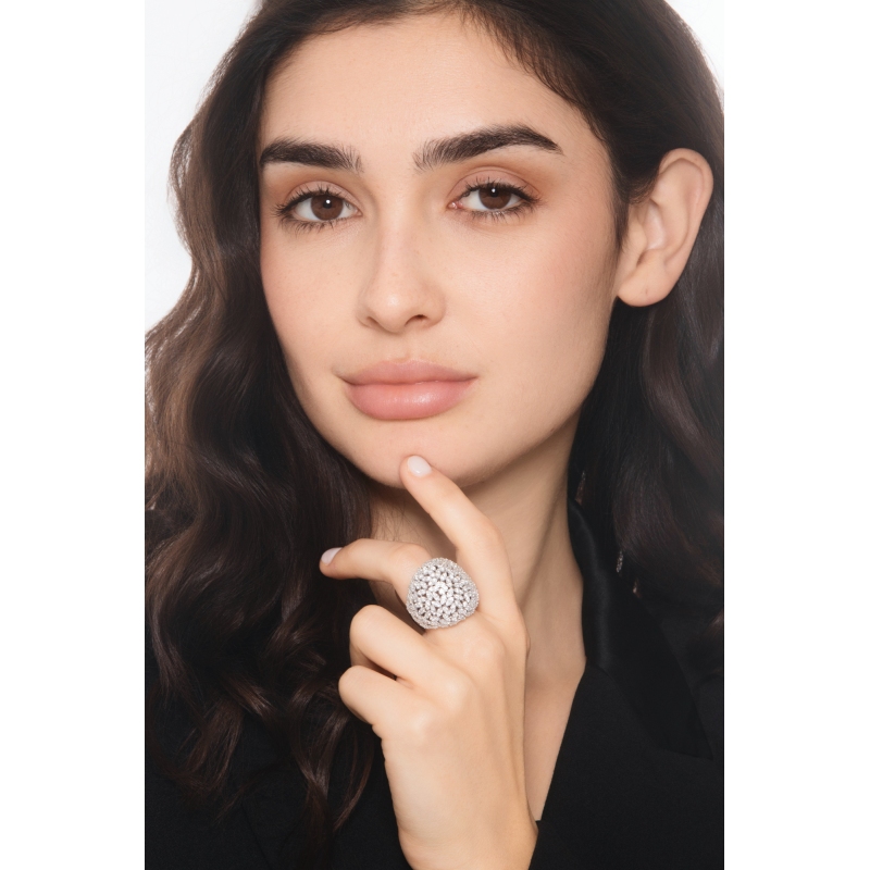 Large bague jonc en or blanc avec diamants Large bague jonc en or blanc avec diamants