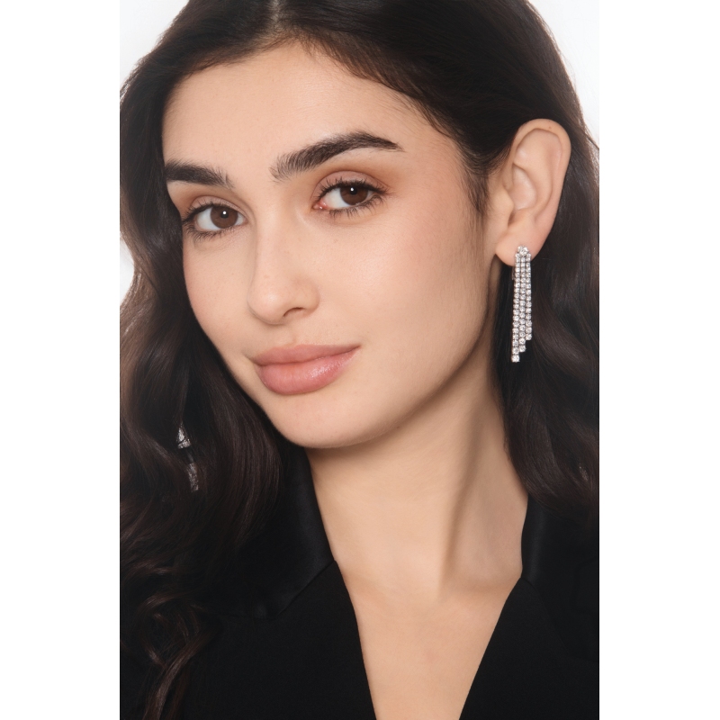 Boucles d oreilles cascade en or blanc 18k avec diamants