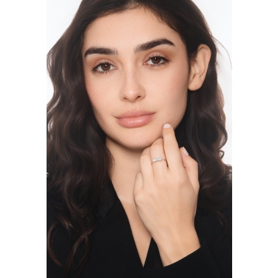 Bague trilogy linéaire en or blanc avec diamants