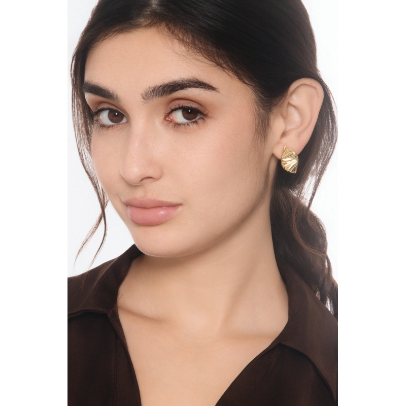 Boucles d’oreilles en or jaune 18k en forme de feuille