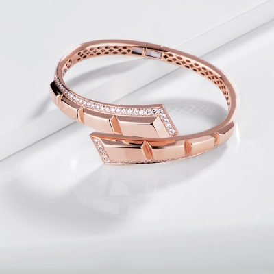 Bracelet semi-rigide à ressort en or rose 18k avec diamants