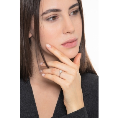 Bague Solitaire en Or Blanc 18k avec Diamant IGI de 0,90ct