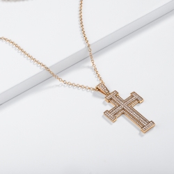 Collier or jaune 18K avec croix en diamants 2