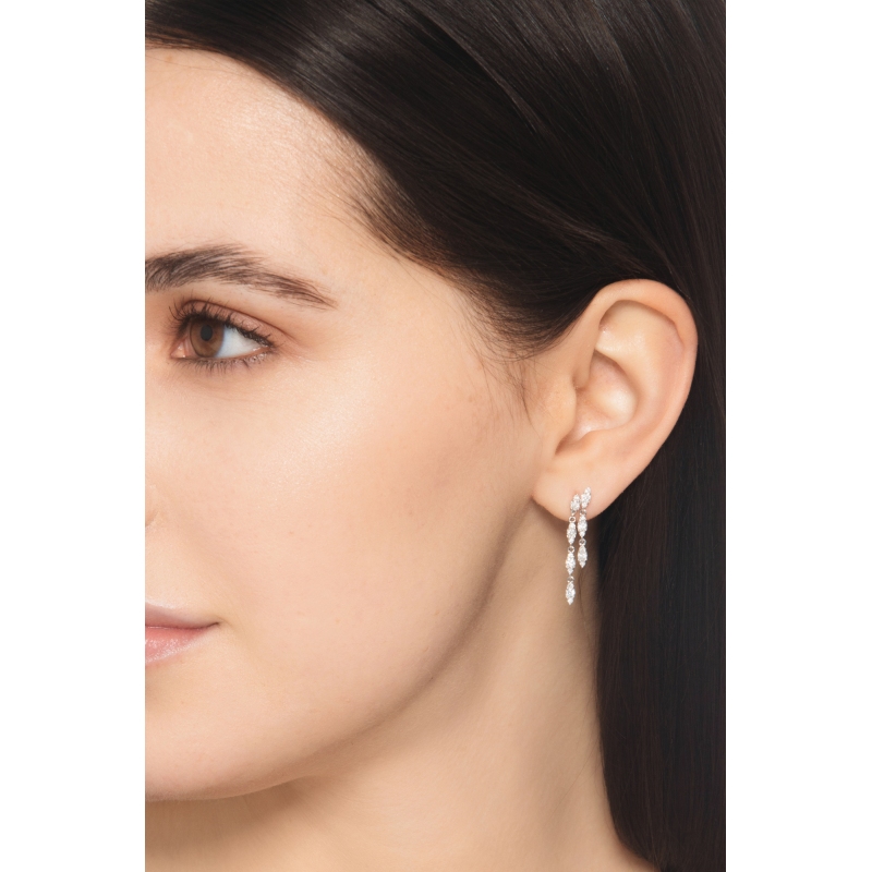 Boucles d'oreilles 2 pendantes en or blanc 18k avec diamants