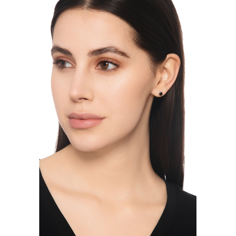 Boucle d'oreille individuelle en or blanc 18ct à griffes avec diamant noir 