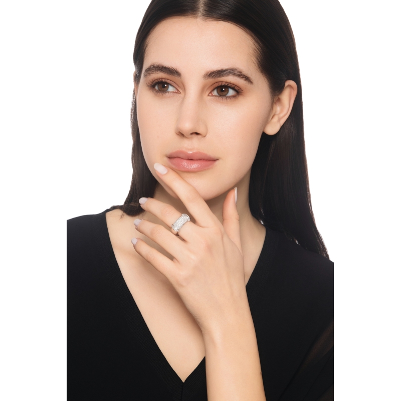 Bague élastique en or blanc 18k avec pavé de diamants
