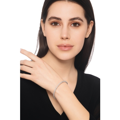 Bracelet élastique design en or blanc 18k avec diamants