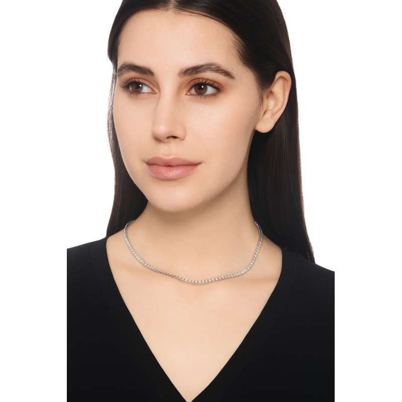 Collier tennis raffiné en or blanc 18k et diamants