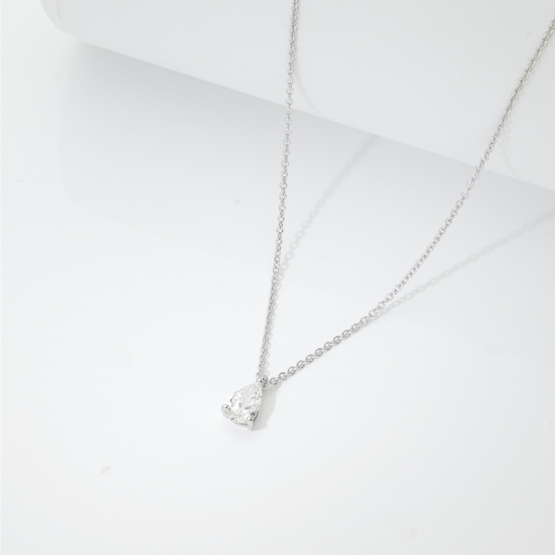 Collier or blanc 18k pendentif diamant goutte 0.70 ct GIA