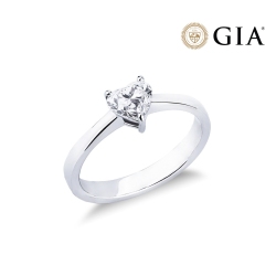 Bague diamant taille cœur 0,70 ct GIA en or blanc 18k