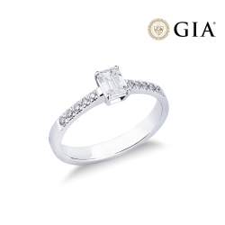Bague taille émeraude 0,50 ct GIA or blanc 18k