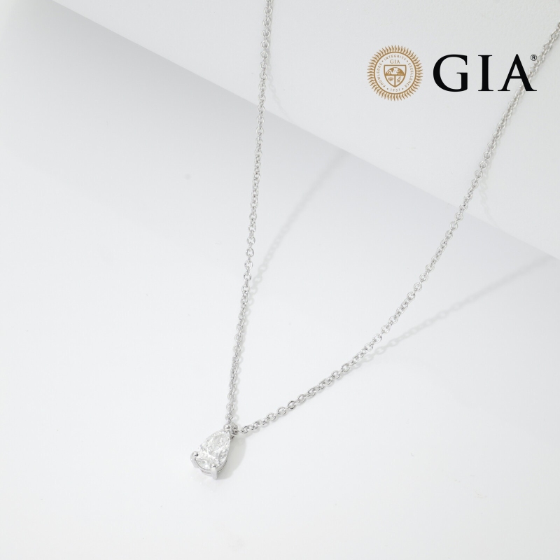 Collier diamant naturel poire or blanc 750 GIA 0.50 ct