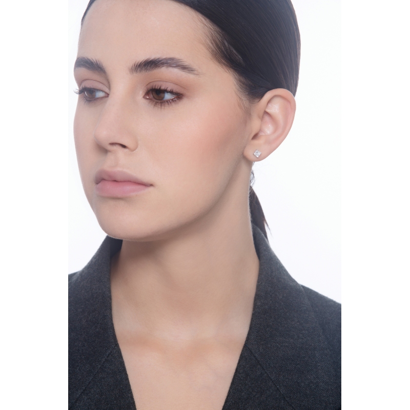 Boucle solitaire Or Blanc 18k avec diamant princesse GIA 0.50 ct