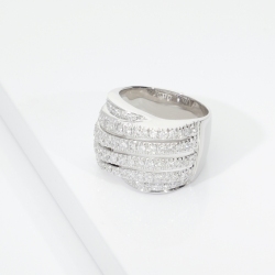 Bague anneau Or Blanc 18k avec pavé de diamants