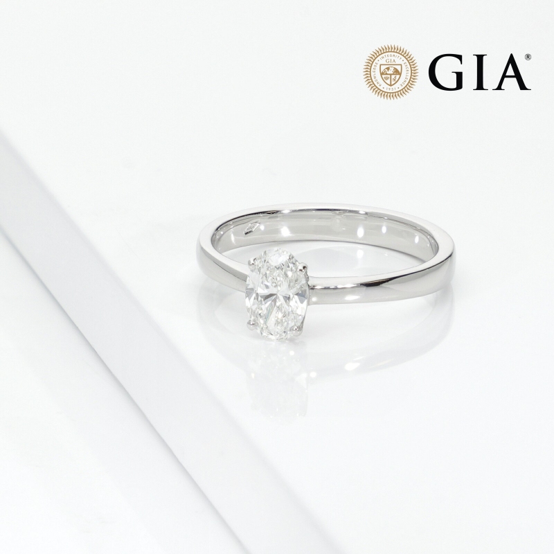 Bague de fiançailles Or Blanc 18k diamant IGI 0,70 ct ovale