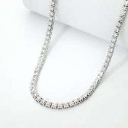 Collier ras du cou tennis en or blanc 18k et diamants