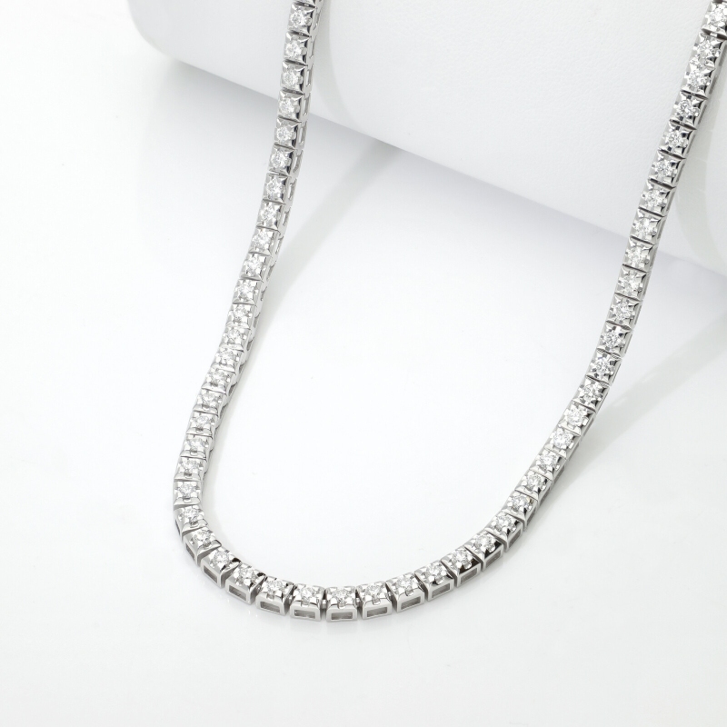 Collier ras du cou tennis en or blanc 18k et diamants
