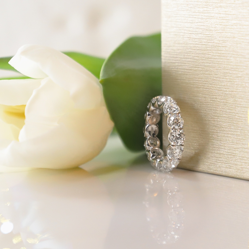 Bague Or Blanc 18k avec diamants naturels certifiés IGI 0.40 CT 