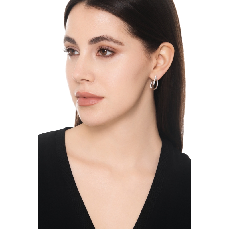 Boucles d’oreilles goutte ouverte en or blanc 750 avec diamants