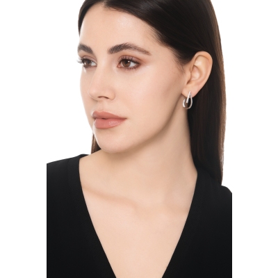 Boucles d’oreilles goutte ouverte en or blanc 750 avec diamants