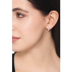 Boucles d’oreilles or blanc 18k design floral avec diamants 2
