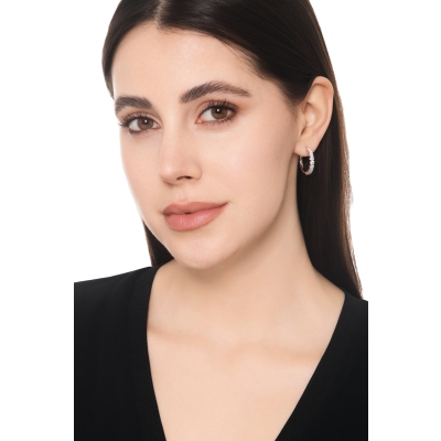 Créoles en or blanc 750 avec diamants