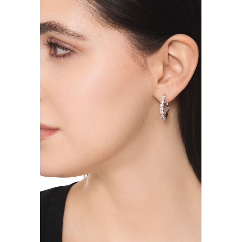 Créoles en or blanc 750 avec diamants