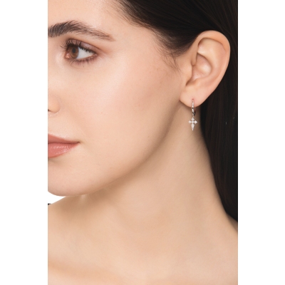 Créoles en or blanc 18k avec croix pendante et diamants