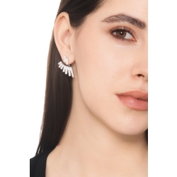 Boucles d’oreilles en Or Blanc 18k design asymétrique avec diamants 2