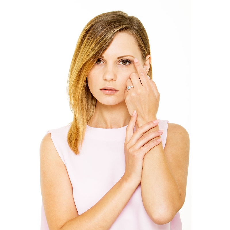 Bague pour femme en or blanc 18k avec aigue-marine cœur et diamants Bague pour femme en or blanc 18k avec aigue-marine cœur et diamants