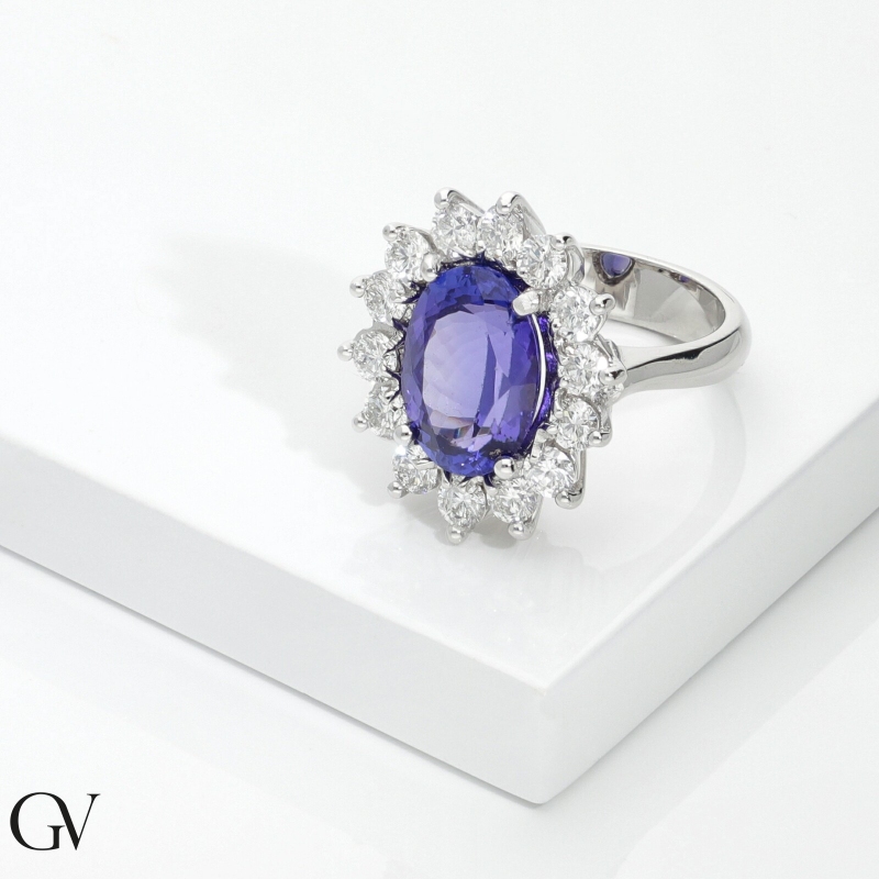 Bague HALO en or blanc 18k avec tanzanite ovale