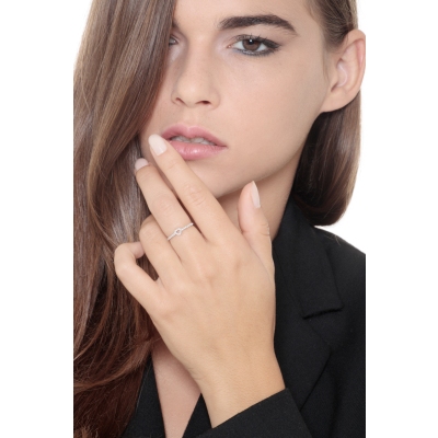 Bague en Or Blanc 18k avec design cœur en diamants