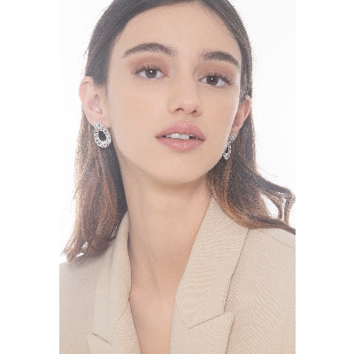 Boucles d'oreilles cercle en maille gourmette en or blanc 18 carats 