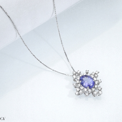 Collier Tanzanite Ovale & Diamants Halo Or Blanc 18k