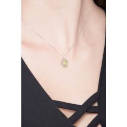 Collier femme en or blanc 18k avec péridot et diamants 2