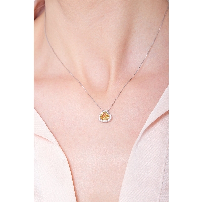Collier en or avec citrine en forme de cœur et diamants