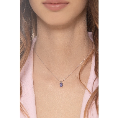 Collier en or blanc 18k avec tanzanite rectangulaire et diamant