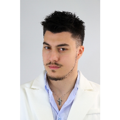 Collier homme croix or blanc 18k avec diamants